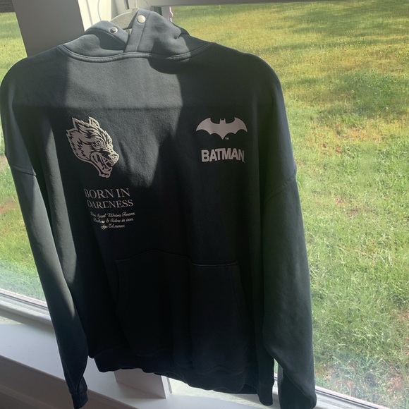 Darcsport. Born in Darcness Pierce Hoodie Batman DC WB Shield. Size M - Picture 3 of 9